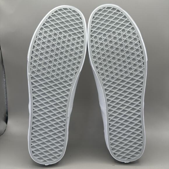 Custom Vans Classic Slip-On Disney Mickey & Minnie Mouse Shoes Men\'s Size 14 main image 5